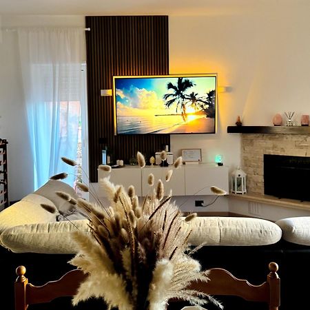 Kesya Seaview Apartment - Attico - 50Mt Dal Mare Anzio Exteriör bild