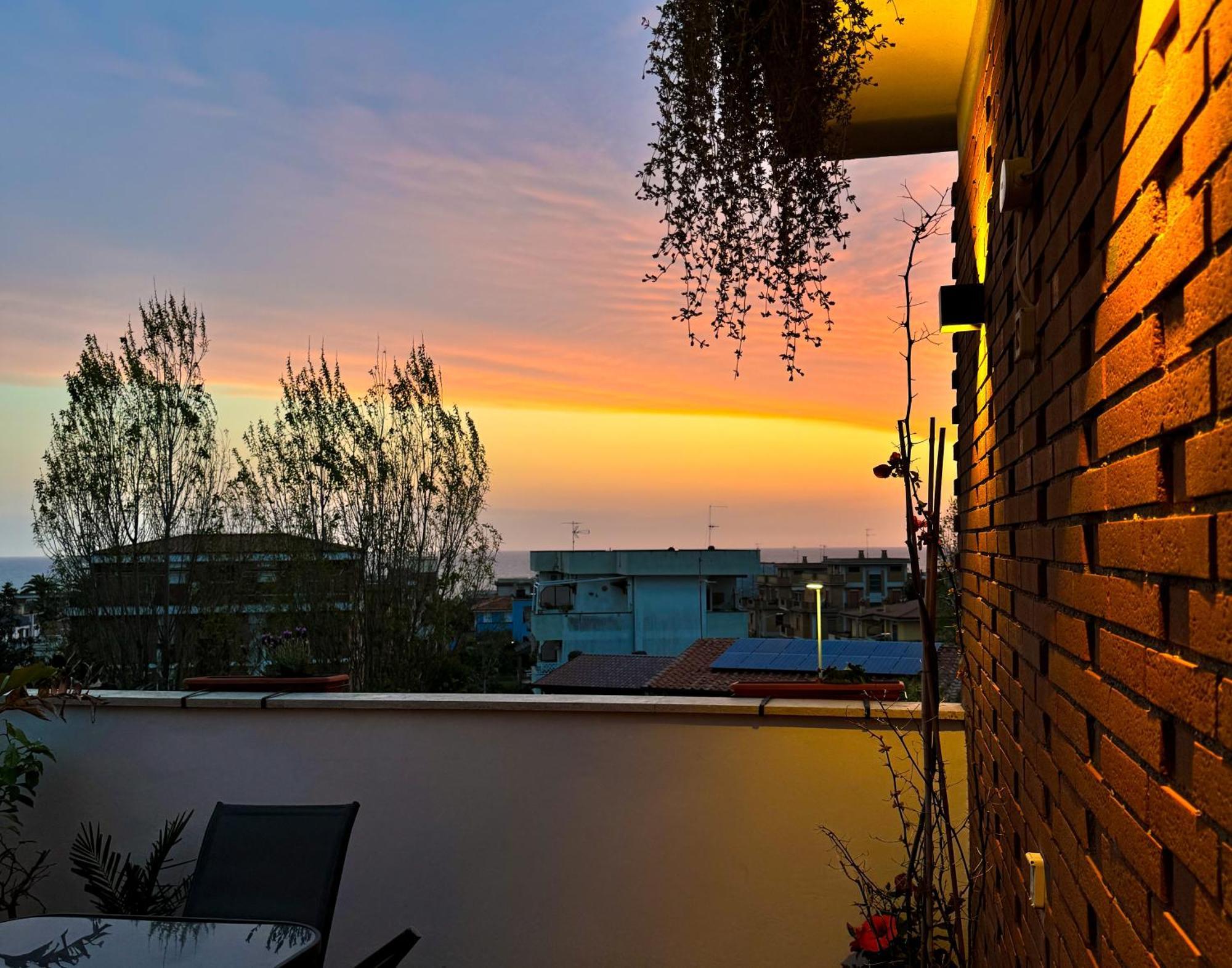 Kesya Seaview Apartment - Attico - 50Mt Dal Mare Anzio Exteriör bild